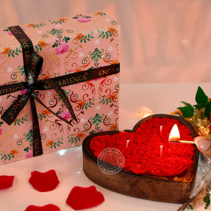 Premium Scented Wooden Heart-Shaped Candle| Rose Candle | Garden Rose | Plant-Based Soy Wax | Home Décor | Gifting | Medium Size